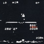 La velocidad del ovni calculada en millas náuticas o nudos, se describe en cifras rojas. El número del extremo superior derecho de la pantalla indica la altura del objeto en miles de pies.