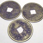 Monedas que se emplean en el método chino de adivinación del futuro I Ching.