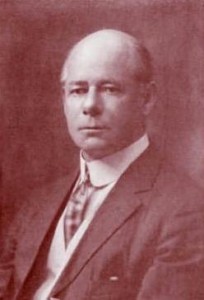 Morgan Andrew Robertson (1861-1915), oficial estadounidense de la marina mercante y escritor.