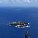 Moto Nui es el más grande de los tres islotes al sur de la isla de Pascua, con una superficie de casi 4 hectáreas, lugar donde se desarrollaba una parte importante de la ceremonia del "tangata manu" (hombre pájaro).